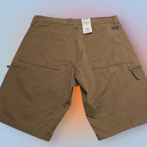 LEVI’s Men’s 30 Brown Cotton Utility Shorts - Picture 2 of 3